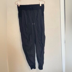 Lululemon Dance Studio Mid Rise Jogger Pants Size 4 Black